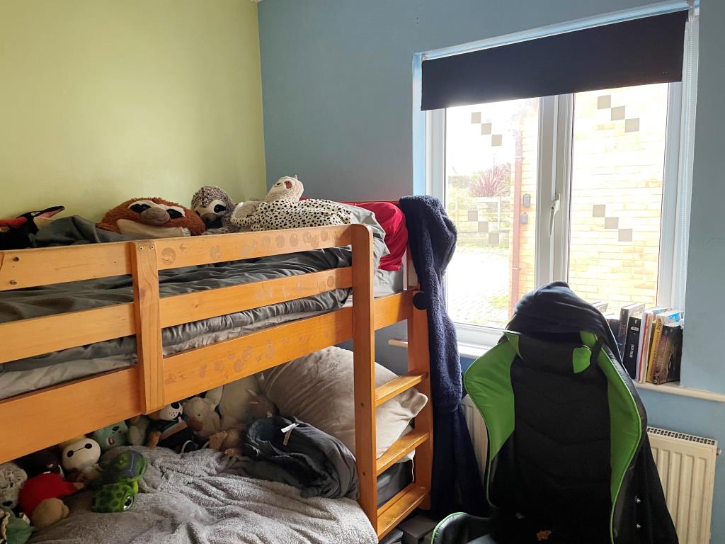 Lot: 65 - DETACHED BUNGALOW IN NEED OF UPDATING - View of second bedroom
